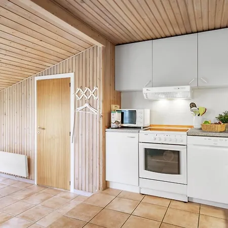 Sisilia - 400m From The Sea By Interhome *